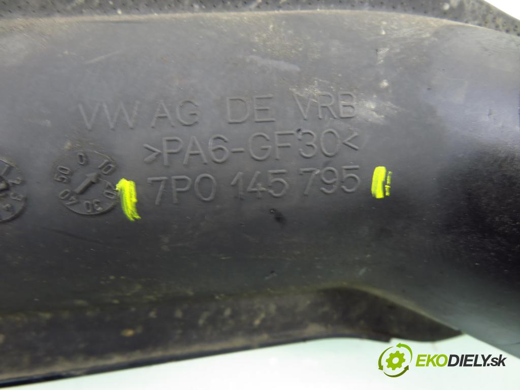 PORSCHE CAYENNE II (92A) SUV 2010 176,00 3.0 Diesel - M 05.9E 2967,00 Rúra intercoolera turba 7P0145795