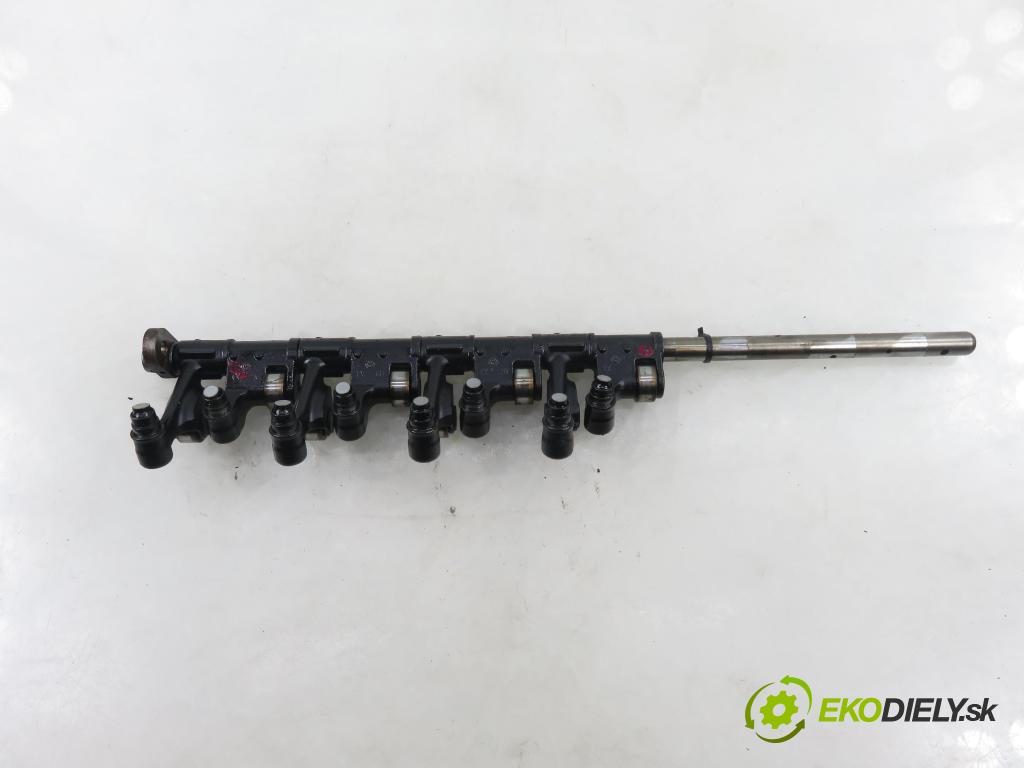 VW TOURAN (1T1, 1T2) MINIVAN 2004 100,00 2.0 TDI PD 16V 136 - AZV 1968,00 klávesnice