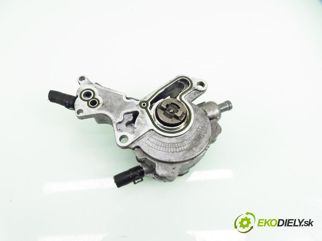 VW POLO (6N2) HB 2001 55,00 1.4 TDI - AMF 1422,00 pumpa vakuová 038145209A
