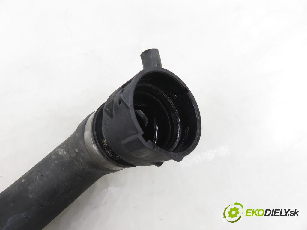 PORSCHE CAYENNE II (92A) SUV 2010 176,00 3.0 Diesel - M 05.9E 2967,00 Rúra vody 7P6122101J