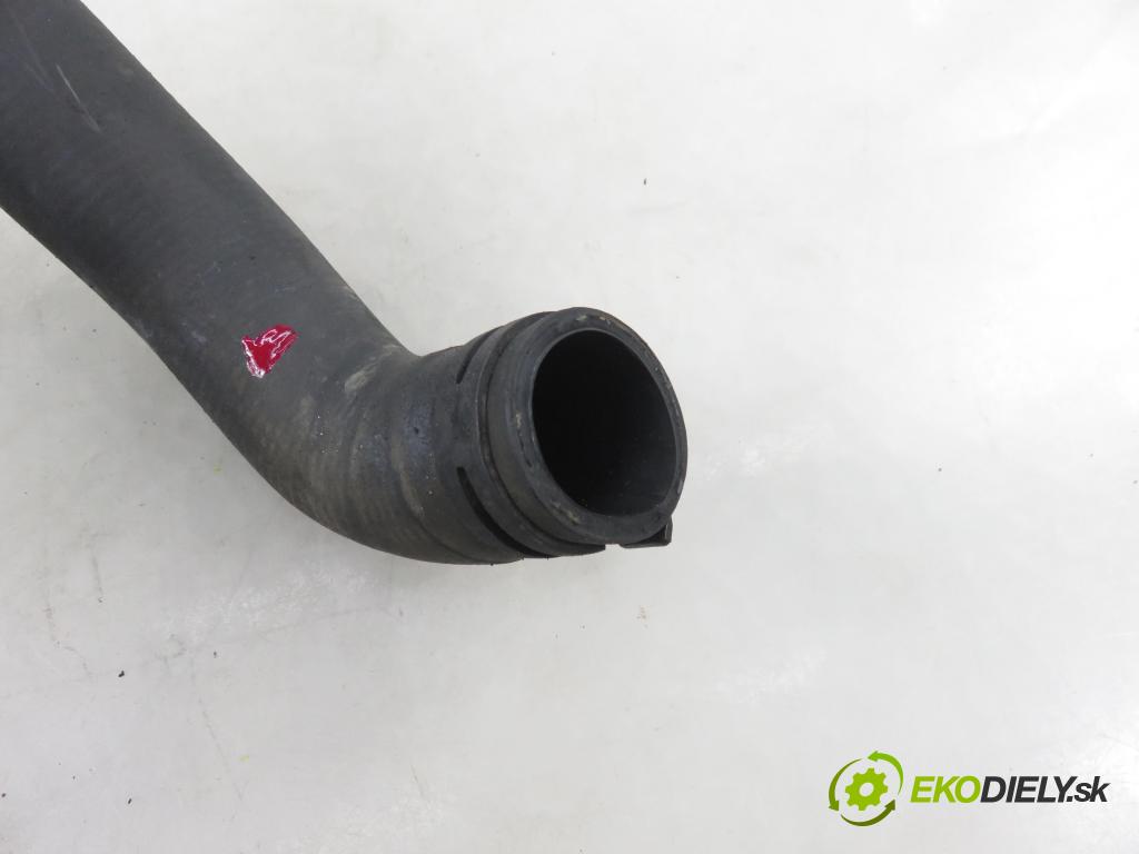 PORSCHE CAYENNE II (92A) SUV 2010 176,00 3.0 Diesel - M 05.9E 2967,00 Rúra vody 7P6122101J