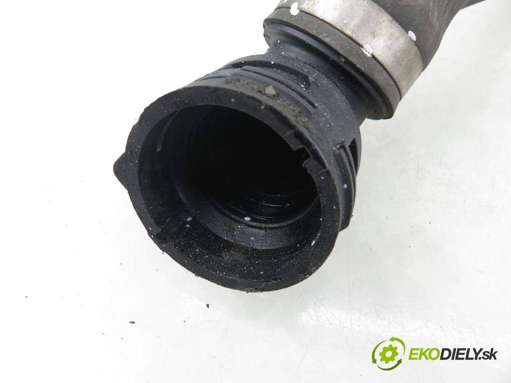 PORSCHE CAYENNE II (92A) SUV 2010 176,00 3.0 Diesel - M 05.9E 2967,00 Rúra vody 7P6122051D