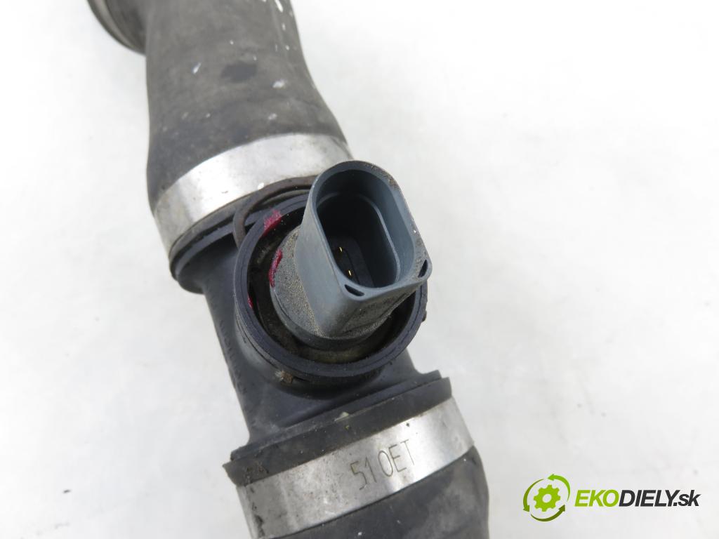 PORSCHE CAYENNE II (92A) SUV 2010 176,00 3.0 Diesel - M 05.9E 2967,00 Rúra vody 7P6122051D