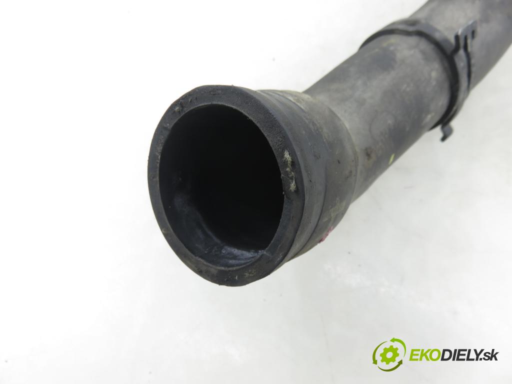 PORSCHE CAYENNE II (92A) SUV 2010 176,00 3.0 Diesel - M 05.9E 2967,00 Rúra vody 7P6122051D