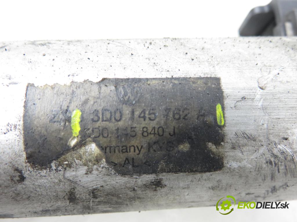 VW PHAETON (3D1, 3D2, 3D3, 3D4, 3D6, 3D7, 3D8, 3D9) SEDAN 2006 165,00 3.0 TDI 2967,00 Rúra intercoolera turba 3D0145762A