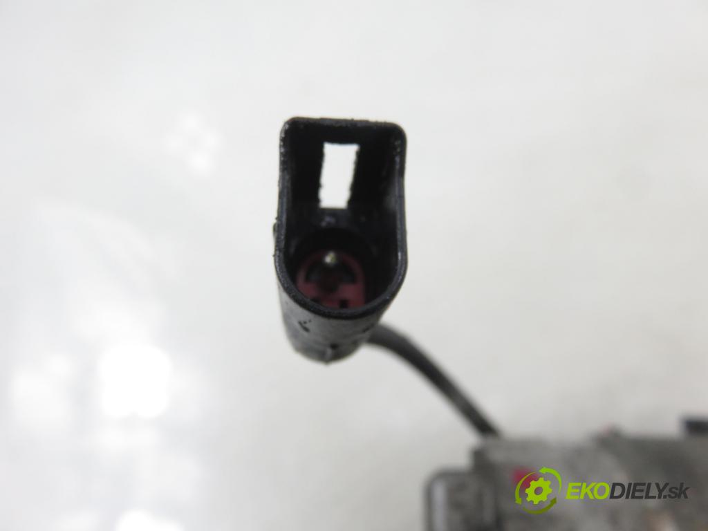 FORD FOCUS III Turnier KOMBI 2012 85,00 1.6 TDCi - T1DB 1560,00 startér AV6N11000GB (Startér)