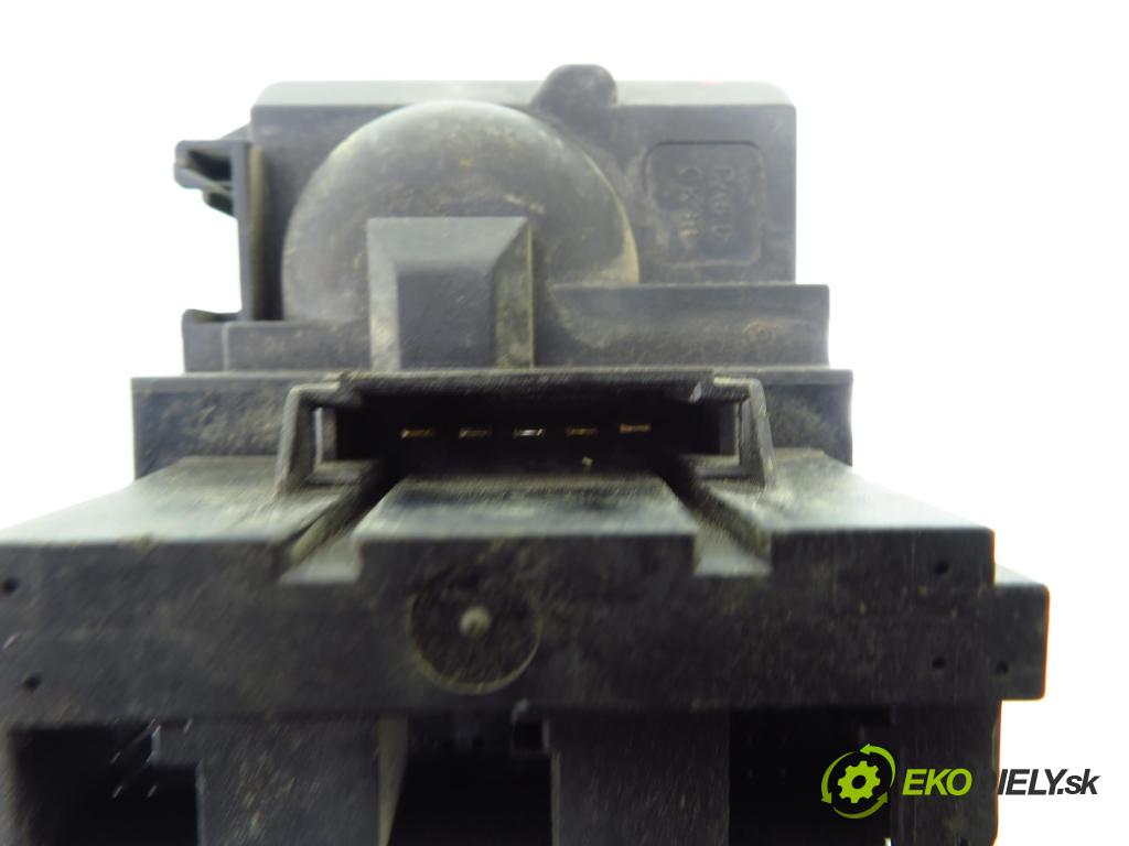 MERCEDES-BENZ SPRINTER 3,5-t Skrzynia (906) FURGON 2007 80,00 311 CDI (906.631, 906.633, 906.635, 906.637) - OM 2148,00 spínačka A9069050700 (Spínací skříňka)