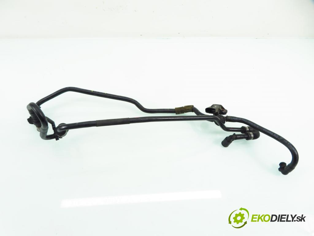 PORSCHE CAYENNE II (92A) SUV 2010 176,00 3.0 Diesel - M 05.9E 2967,00 trubka do serva 7P0611932AD