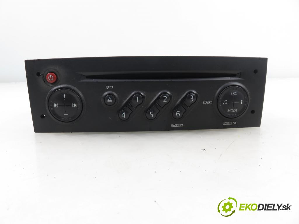 RENAULT SCENIC II (JM0/1_) MINIVAN 2008 78,00 1.5 dCi 106 - K9K 732 1461,00 RADIO 8200607918