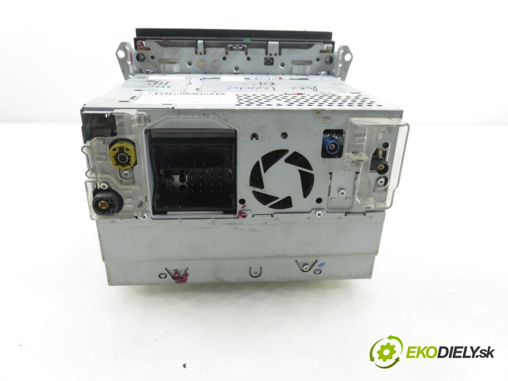 PORSCHE CAYENNE II (92A) SUV 2010 176,00 3.0 Diesel - M 05.9E 2967,00 RADIO 7P5035884F ; 7PP919193R