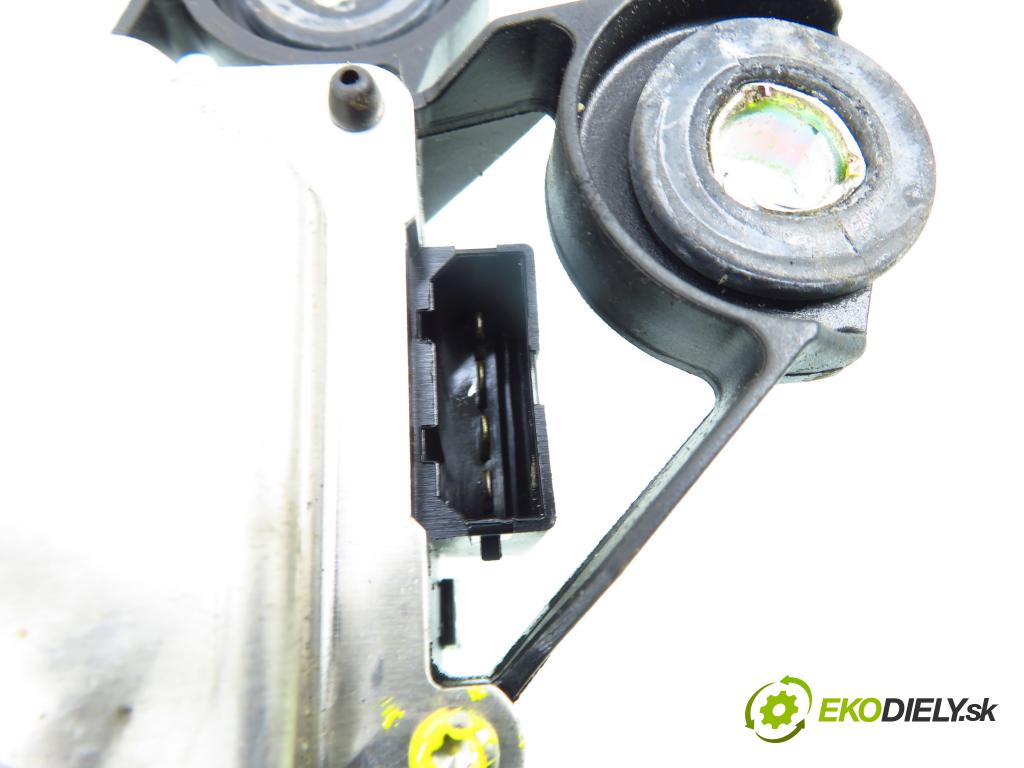 SEAT IBIZA III (6L1) HB 2003 55,00 1.4 16V - BBY 1390,00 Motorček stierače zadné 6L6955711A