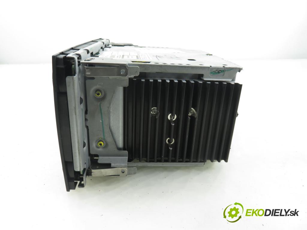 FORD FOCUS II (DA_, HCP) HB 2005 80,00 1.6 TDCi - G8DD 1560,00 RADIO CD 4M5T18C815AD