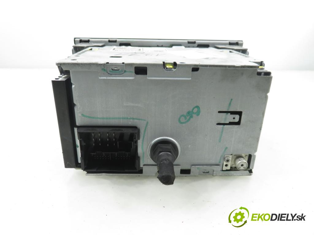 FORD FOCUS II (DA_, HCP) HB 2005 80,00 1.6 TDCi - G8DD 1560,00 RADIO CD 4M5T18C815AD