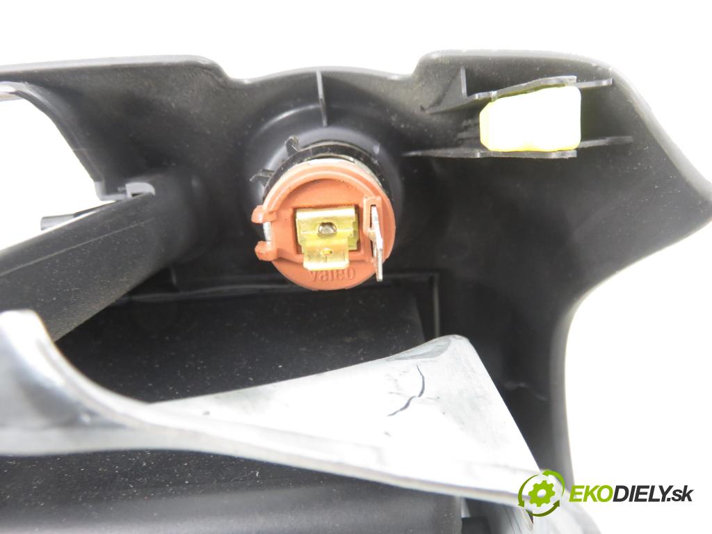 TOYOTA YARIS (_P1_) HB 2004 50,00 1.0 VVT- i 68 - 1SZ-FE 998,00 RADIO CD 861200D140 ; 566839