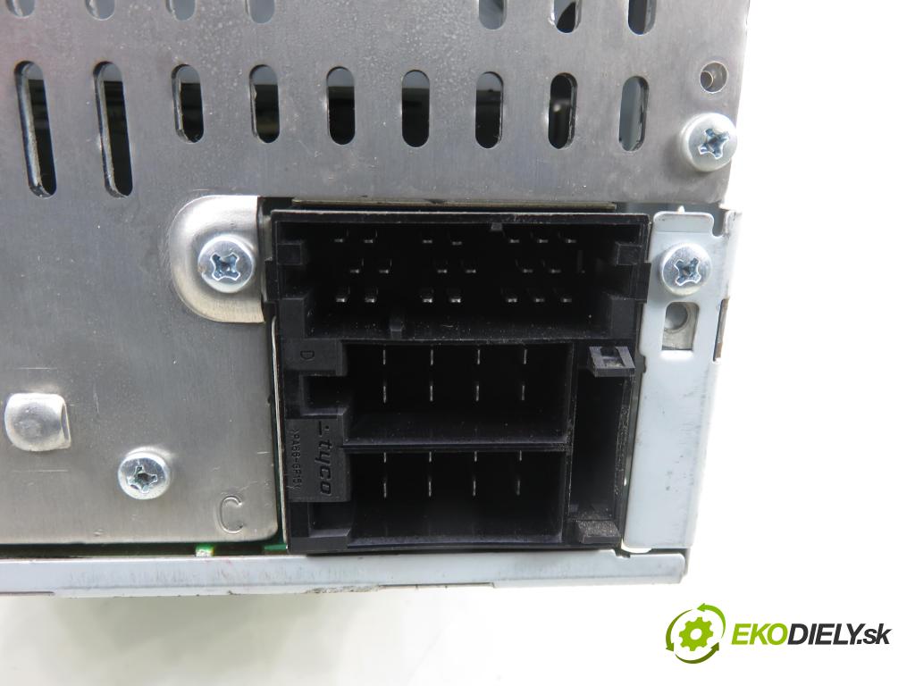 HYUNDAI i30 (FD) HB 2010 80,00 1.4 - G4FA 1396,00 RADIO CD 961602L200