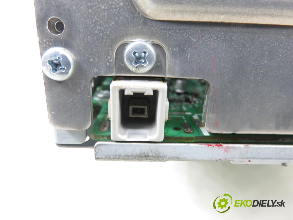 HYUNDAI i30 (FD) HB 2010 80,00 1.4 - G4FA 1396,00 RADIO CD 961602L200