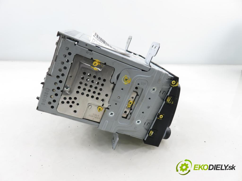 HYUNDAI i30 (FD) HB 2010 80,00 1.4 - G4FA 1396,00 RADIO CD 961602L200