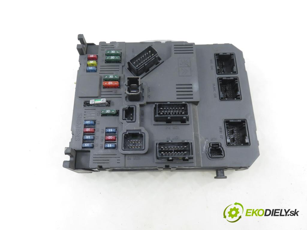 PEUGEOT 206 liftback (2A/C) HB 2003 55,00 1.4 75 - KFW 1360,00 MODUL BSI 9646777380