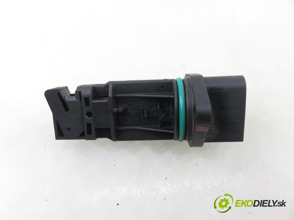 VW PASSAT B5.5 Variant (3B6) KOMBI 2002 96,00 1.9 TDI - AWX 1896,00 váha vzduchu vzduchu F00C2G2055