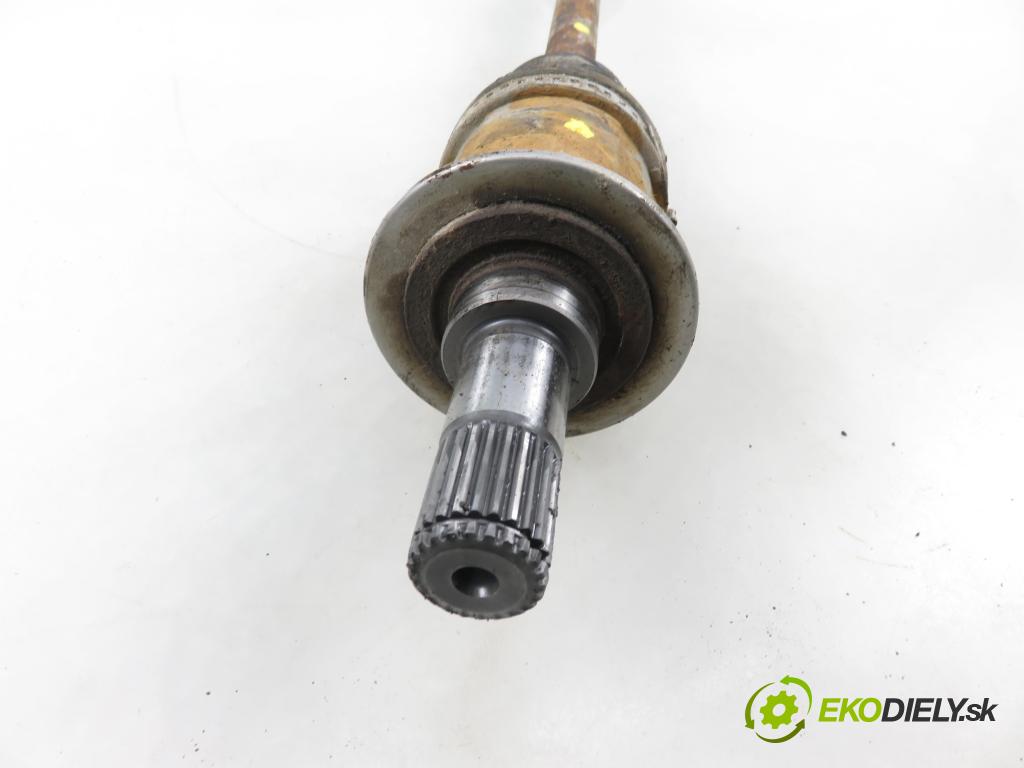 HONDA CR-V I (RD) SUV 1998 94,00 2.0 16V 4WD (RD1, RD3) - B20B3 1972,00 Poloos pravé zadné