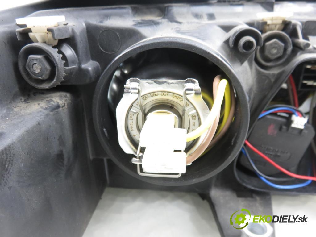 VW PASSAT B5.5 Variant (3B6) KOMBI 2002 96,00 1.9 TDI - AWX 1896,00 Svetlo LP