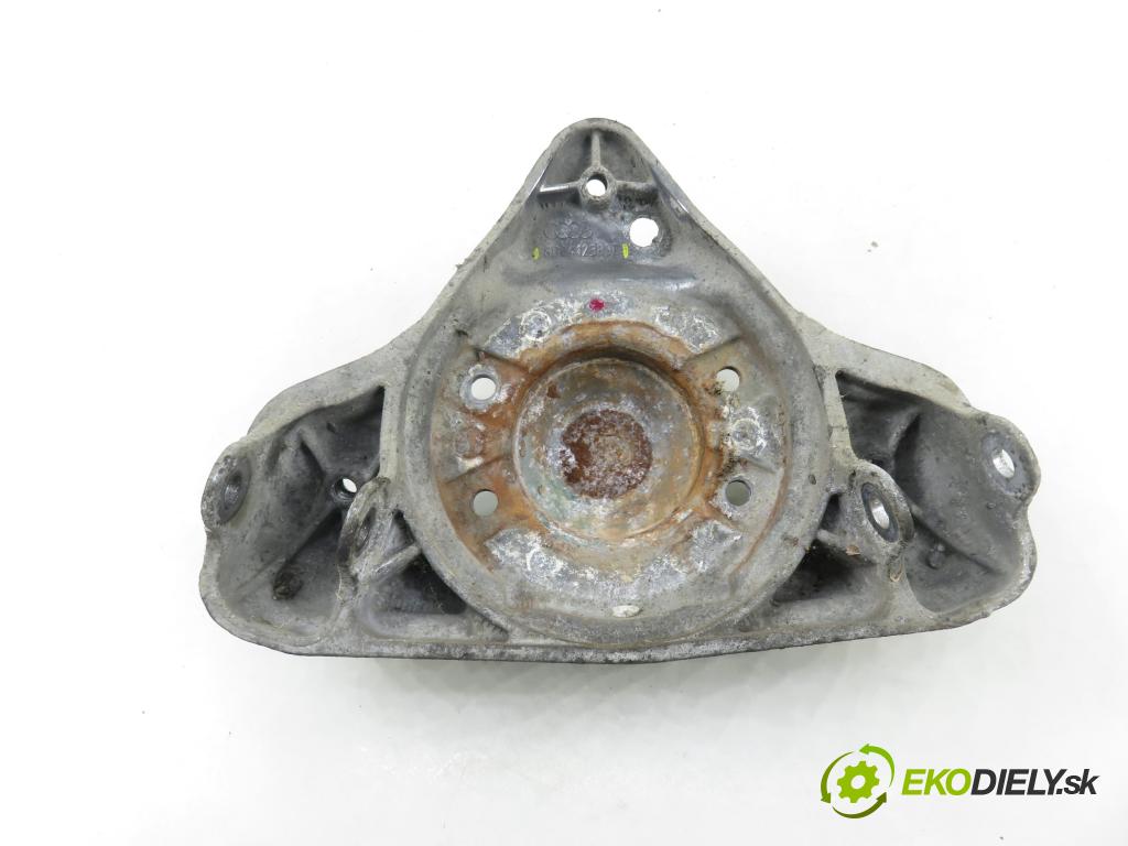 VW PASSAT B5.5 Variant (3B6) KOMBI 2002 96,00 1.9 TDI - AWX 1896,00 Uchytenie tlmiča 8D0412383E