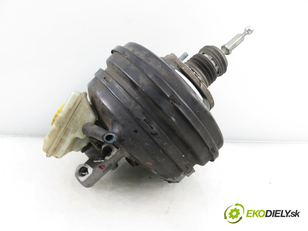 VW PASSAT B5.5 Variant (3B6) KOMBI 2002 96,00 1.9 TDI - AWX 1896,00 posilovač 3B0614105A (Servočerpadlo)