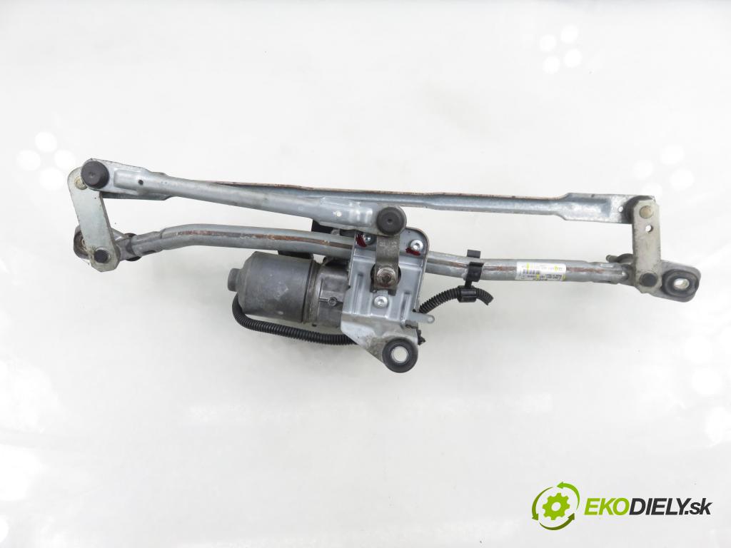 AUDI Q5 (8R) SUV 2010 176,00 3.0 TDI quattro - CCWA 2967,00 Motorček stieračov 8R1955023D ; 3397021187 ; 8R1955119A