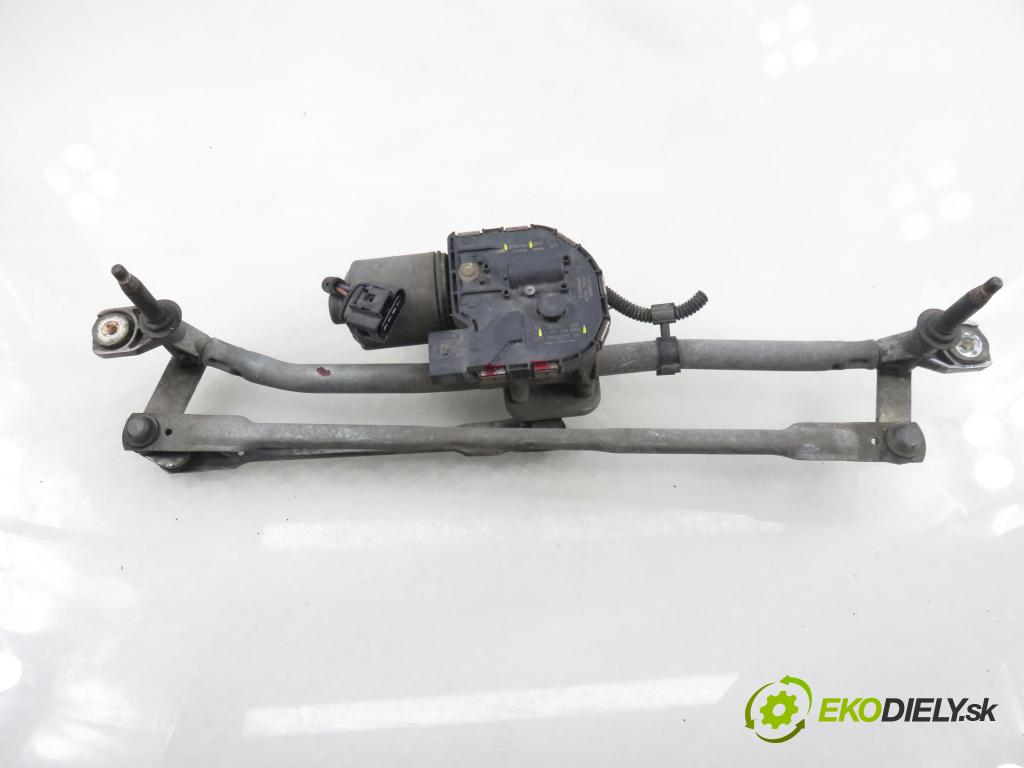 AUDI Q5 (8R) SUV 2010 176,00 3.0 TDI quattro - CCWA 2967,00 Motorček stieračov 8R1955023D ; 3397021187 ; 8R1955119A