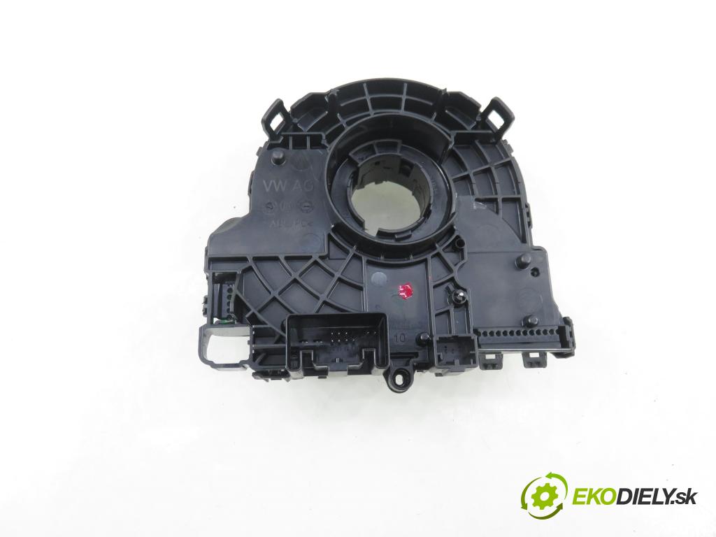 AUDI Q5 (8R) SUV 2010 176,00 3.0 TDI quattro - CCWA 2967,00 snímač KATA otáčet se: LK051137