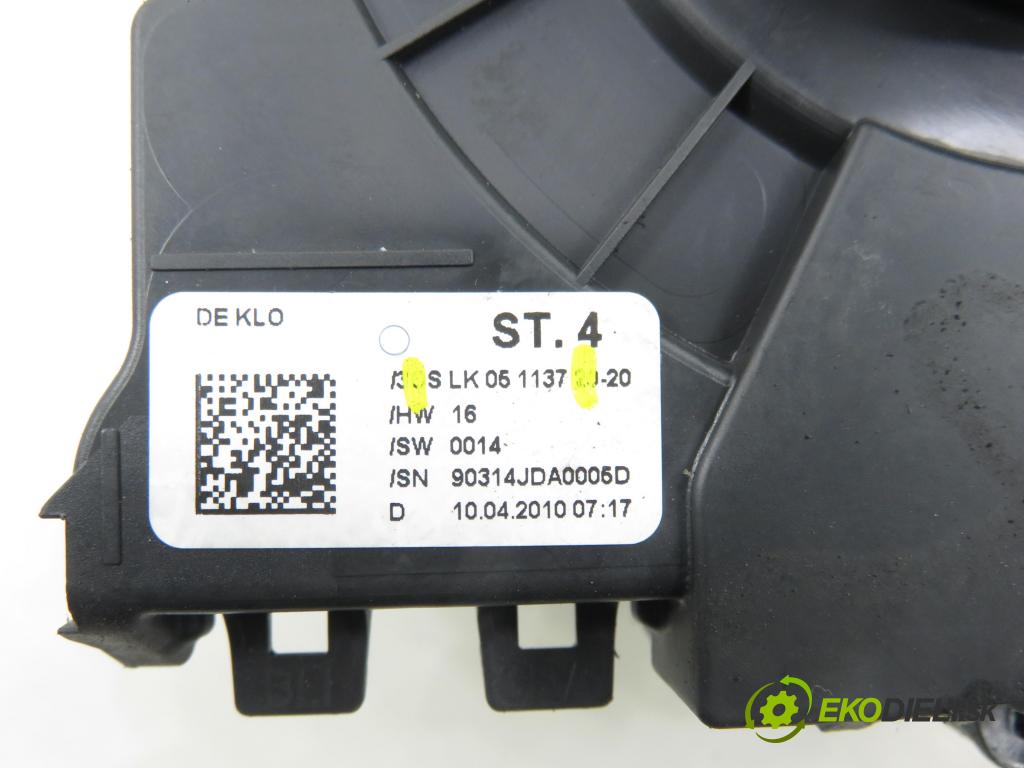 AUDI Q5 (8R) SUV 2010 176,00 3.0 TDI quattro - CCWA 2967,00 snímač KATA otáčet se: LK051137