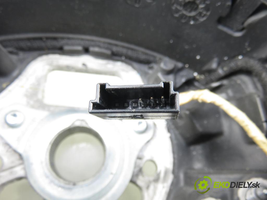 AUDI Q5 (8R) SUV 2010 176,00 3.0 TDI quattro - CCWA 2967,00 volant 8P0419091EB (Volant)