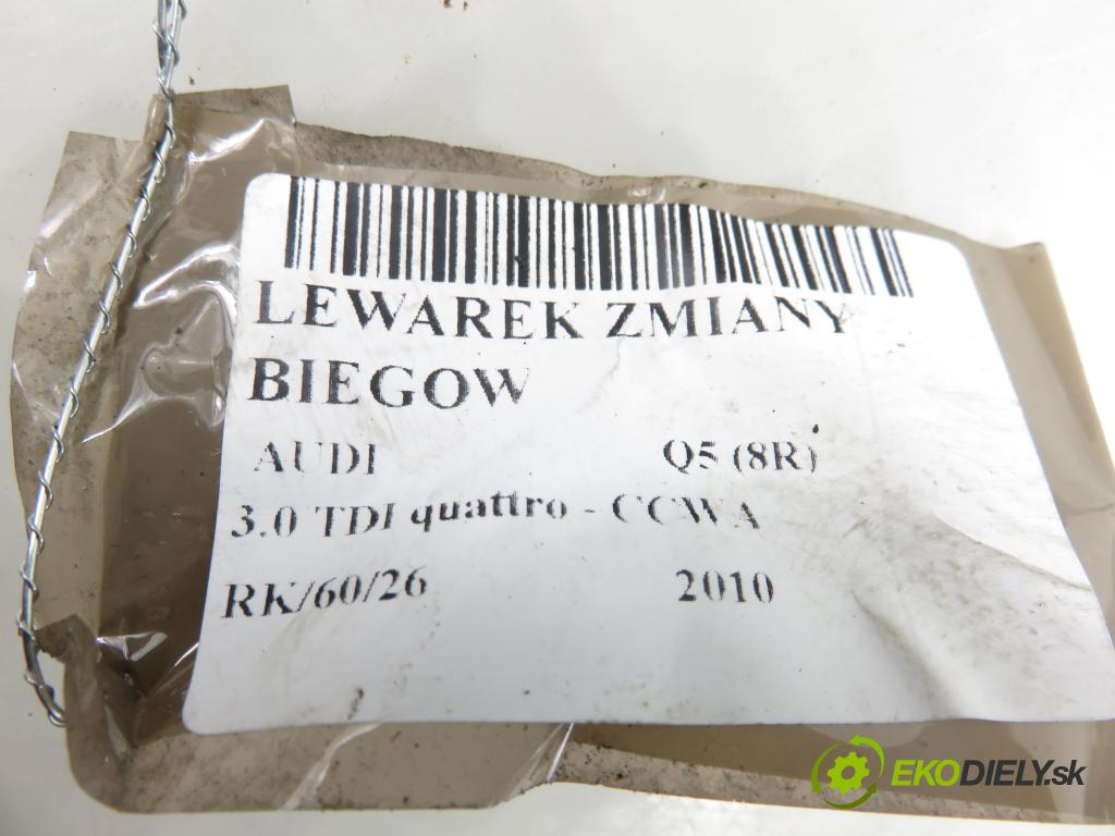AUDI Q5 (8R) SUV 2010 176,00 3.0 TDI quattro - CCWA 2967,00 ZVEDÁK: 8R1713041F