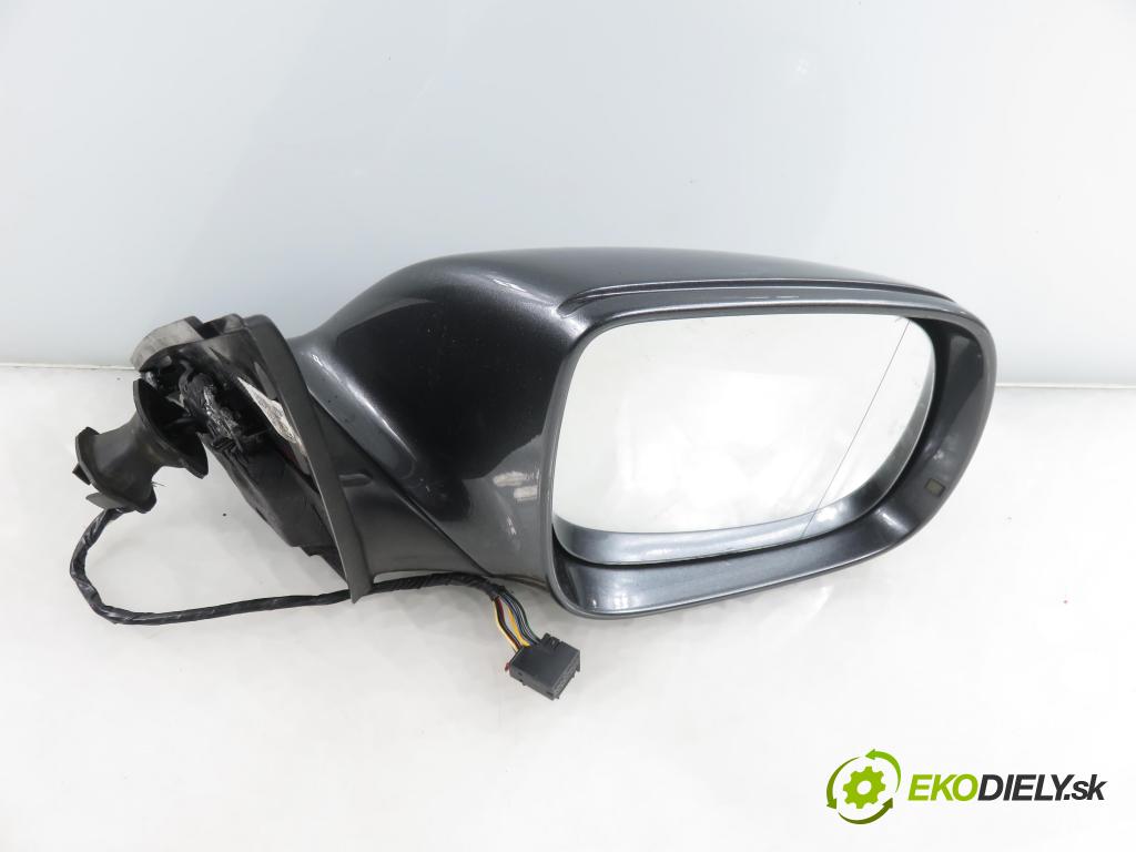 AUDI Q5 (8R) SUV 2010 176,00 3.0 TDI quattro - CCWA 2967,00 zpětné zrcátko 