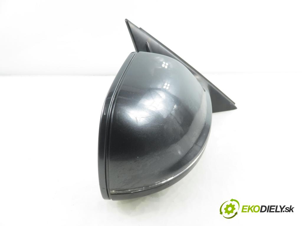 AUDI Q5 (8R) SUV 2010 176,00 3.0 TDI quattro - CCWA 2967,00 zpětné zrcátko