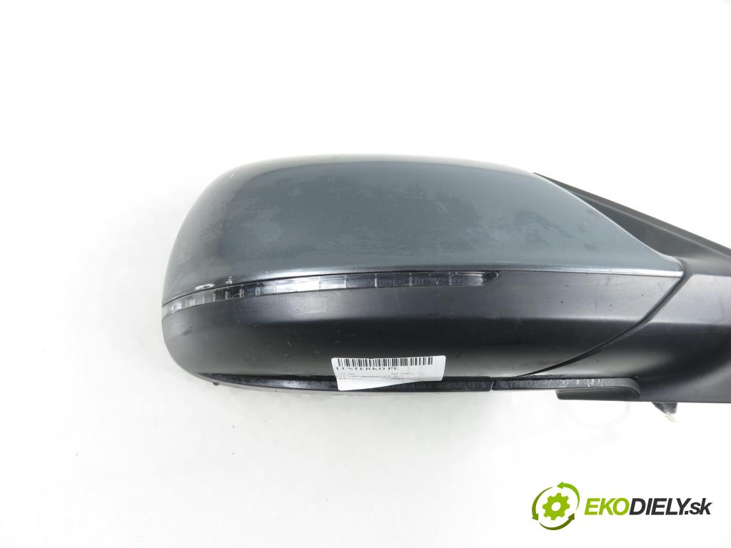 AUDI Q5 (8R) SUV 2010 176,00 3.0 TDI quattro - CCWA 2967,00 zpětné zrcátko