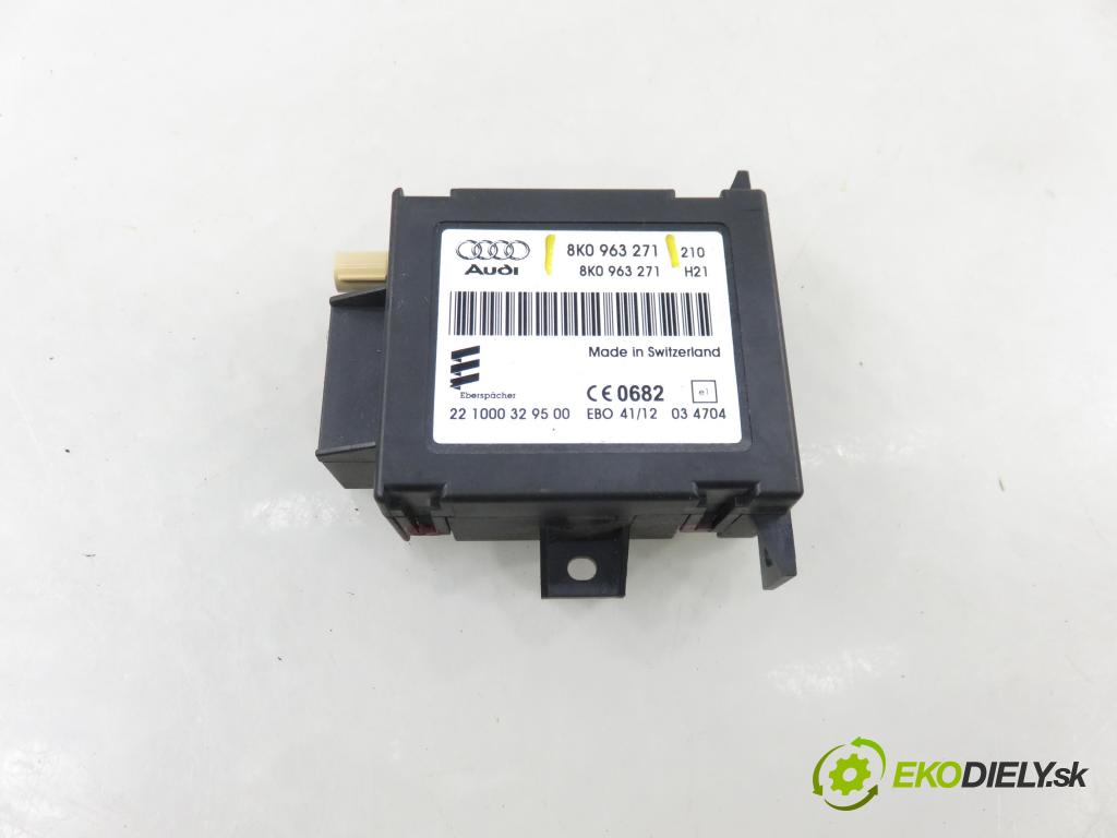 AUDI Q5 (8R) SUV 2010 176,00 3.0 TDI quattro - CCWA 2967,00 Riadiaca jednotka Webasto 8K0963271