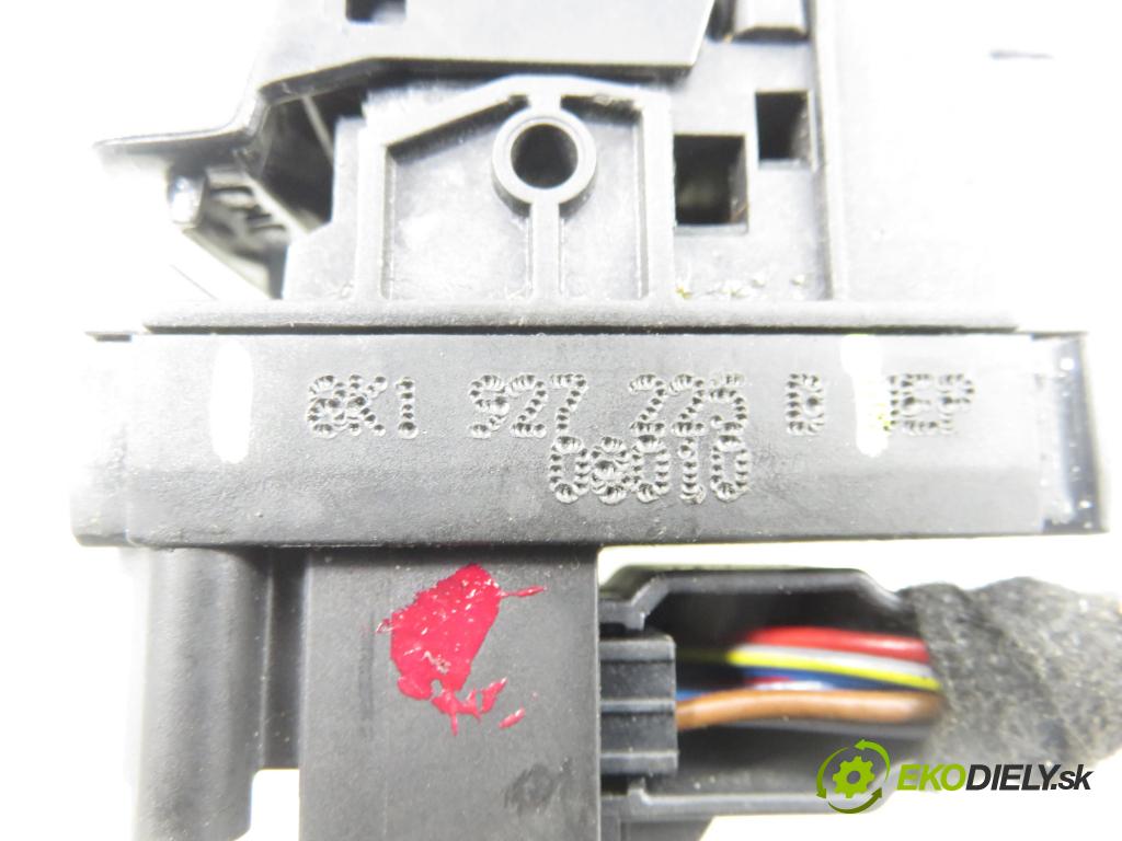 AUDI Q5 (8R) SUV 2010 176,00 3.0 TDI quattro - CCWA 2967,00 vypínač brzdy MANUÁL 8K1927225B