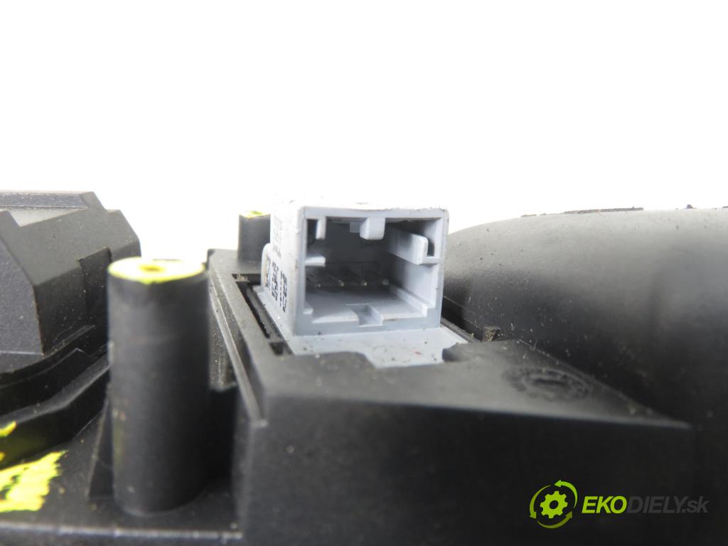 SEAT IBIZA III (6L1) HB 2003 55,00 1.4 16V - BBY 1390,00 klika LPW 6L1837113C