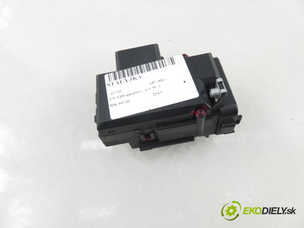 AUDI Q5 (8R) SUV 2010 176,00 3.0 TDI quattro - CCWA 2967,00 spínačka 8K0909131D (Spínací skříňka)