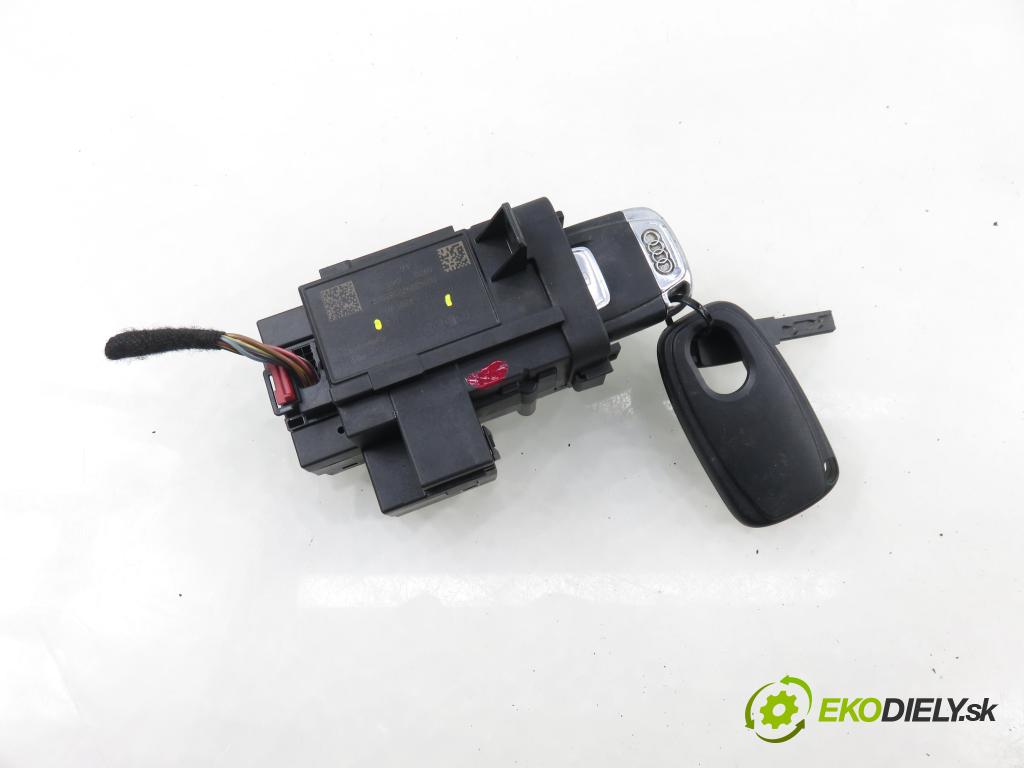 AUDI Q5 (8R) SUV 2010 176,00 3.0 TDI quattro - CCWA 2967,00 spínačka 8K0909131D (Spínací skříňka)