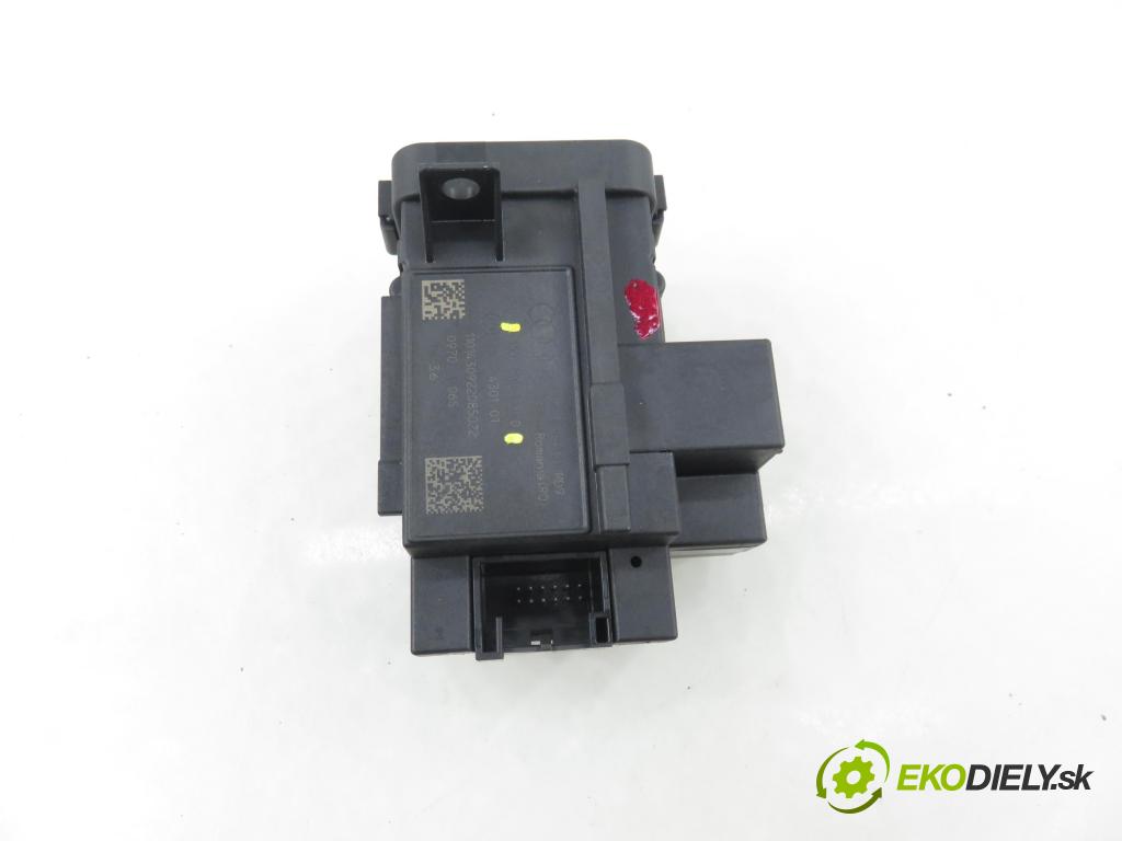 AUDI Q5 (8R) SUV 2010 176,00 3.0 TDI quattro - CCWA 2967,00 spínačka 8K0909131D (Spínací skříňka)