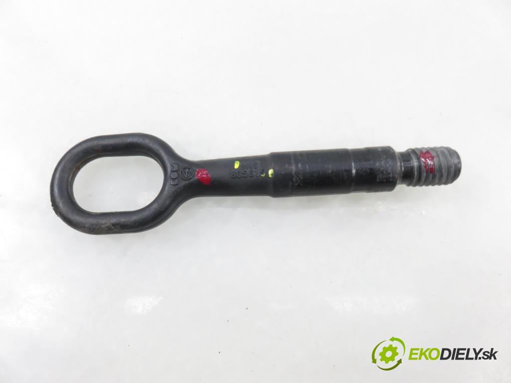 AUDI Q5 (8R) SUV 2010 176,00 3.0 TDI quattro - CCWA 2967,00 Hák / ucho tažné 8K0805615