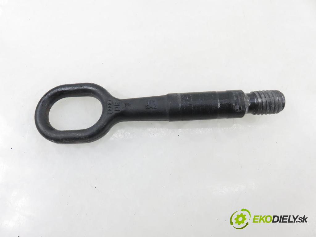 AUDI Q5 (8R) SUV 2010 176,00 3.0 TDI quattro - CCWA 2967,00 Hák / ucho ťažné 8K0805615