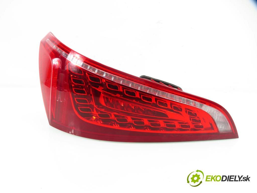 AUDI Q5 (8R) SUV 2010 176,00 3.0 TDI quattro - CCWA 2967,00 světlo levé zadní kufr 8R0945093A