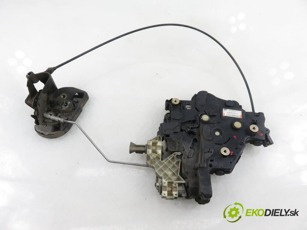 VW CADDY III Furgon (2KA, 2KH, 2CA, 2CH) FURGON 2006 77,00 1.9 TDI - BLS 1896,00 zámok dveře posúvne 2K0843654T