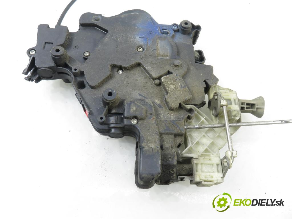 VW CADDY III Furgon (2KA, 2KH, 2CA, 2CH) FURGON 2006 77,00 1.9 TDI - BLS 1896,00 zámok dveře posúvne 2K0843654T