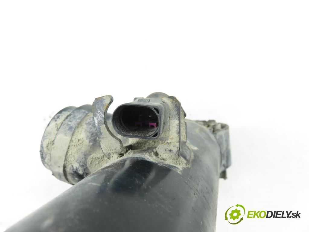 AUDI Q5 (8R) SUV 2010 176,00 3.0 TDI quattro - CCWA 2967,00 tlumič LT 8F0513026