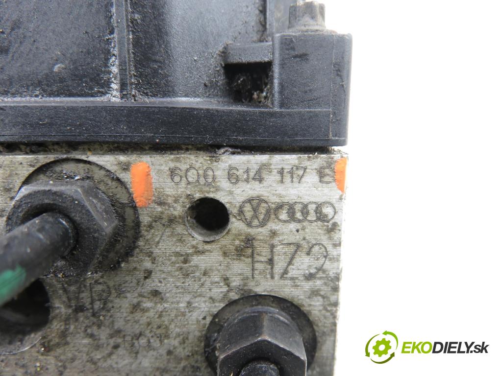 SEAT IBIZA III (6L1) HB 2003 55,00 1.4 16V - BBY 1390,00 pumpa ABS 6Q0907379G ; 6Q0614117E ; 0265222006 (Pumpa ABS)