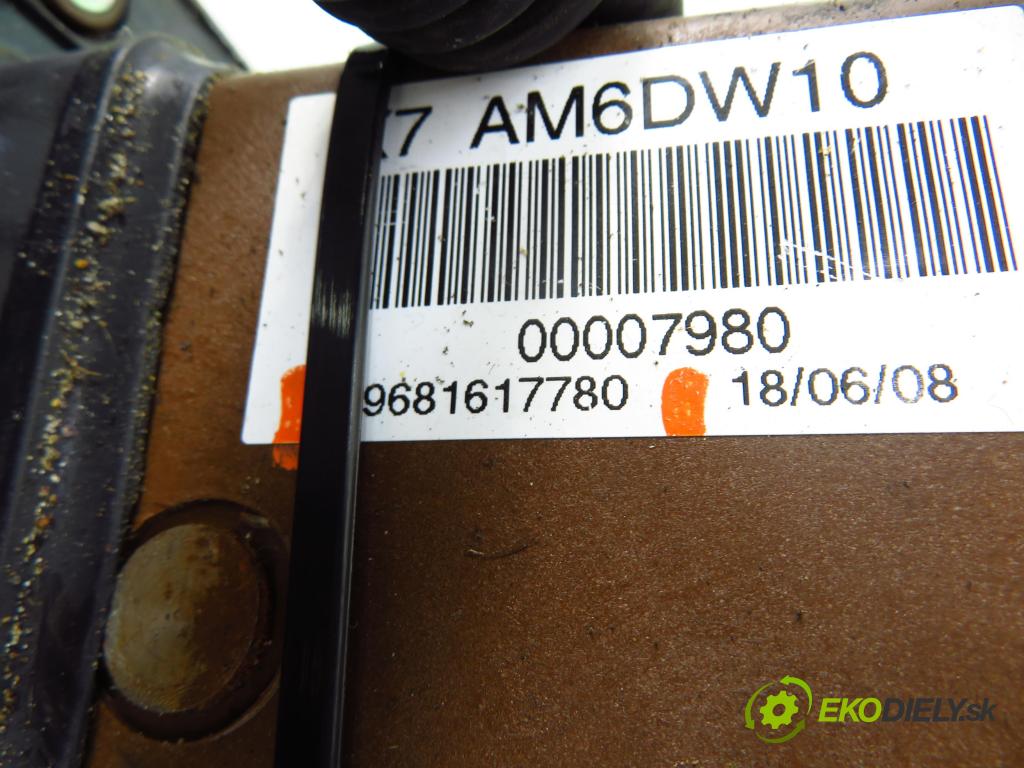 CITROEN C5 III Break (RW_) KOMBI 2008 150,00 2.7 HDi - UHZ (DT17BTED4) 2720,00 ZVEDÁK: 9681617780